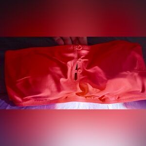 New Coral Bikini Top firm and fitted for strapless also comes with Straps.